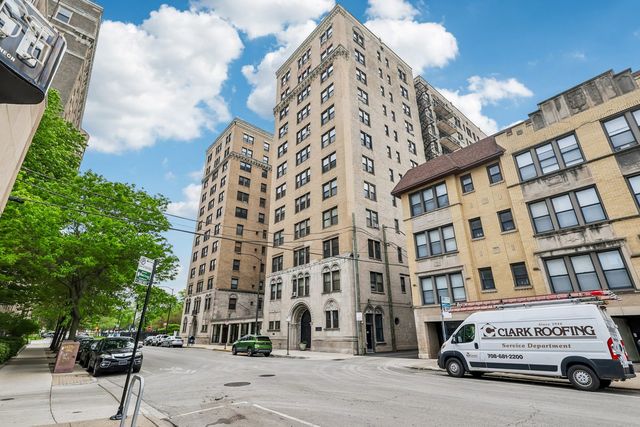 1755 E 55th Street 605, Chicago, IL 60615