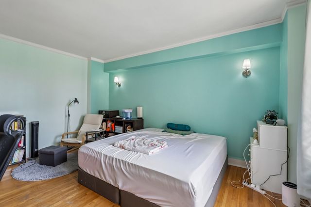 1755 E 55th Street 605, Chicago, IL 60615