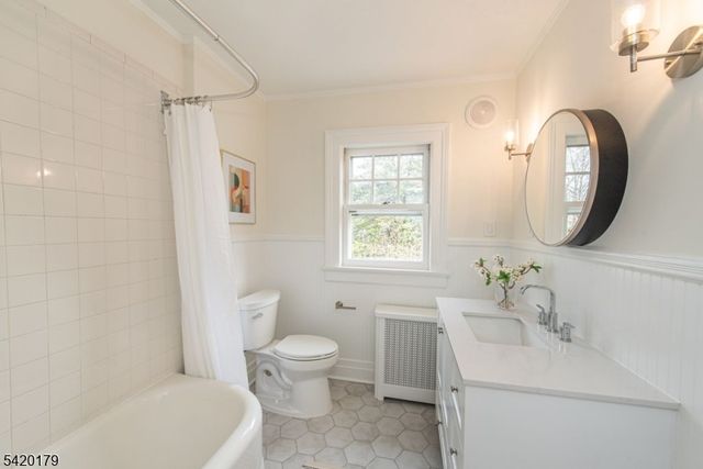 14 Burnside St, Montclair Twp., NJ 07043