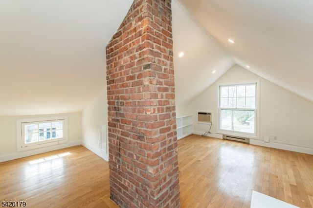 14 Burnside St, Montclair Twp., NJ 07043