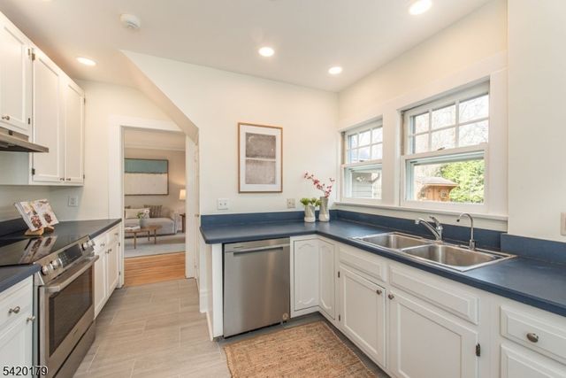 14 Burnside St, Montclair Twp., NJ 07043