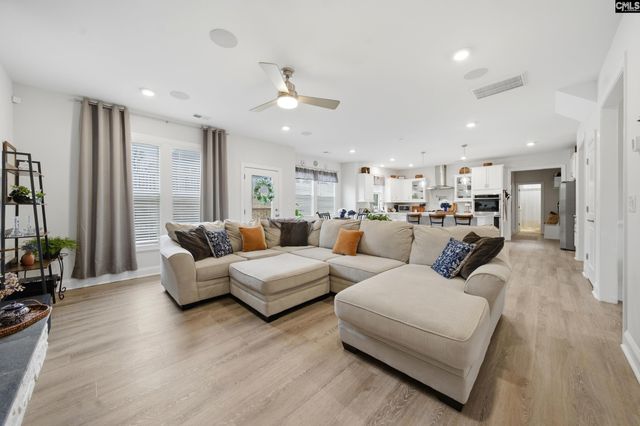 527 Radnor Hunt Court, Gilbert, SC 29054