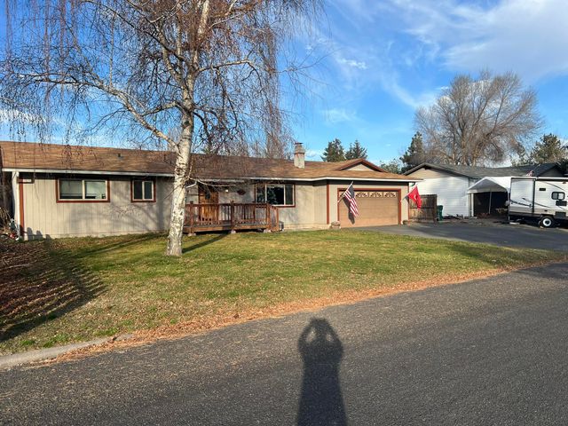 4803 Sumac Avenue, Klamath Falls, OR 97603