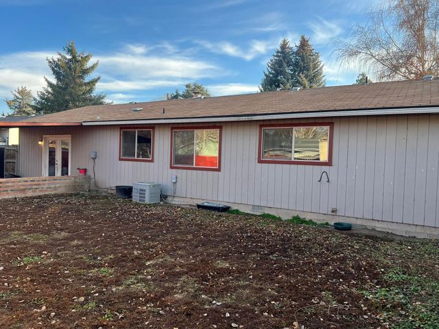 4803 Sumac Avenue, Klamath Falls, OR 97603