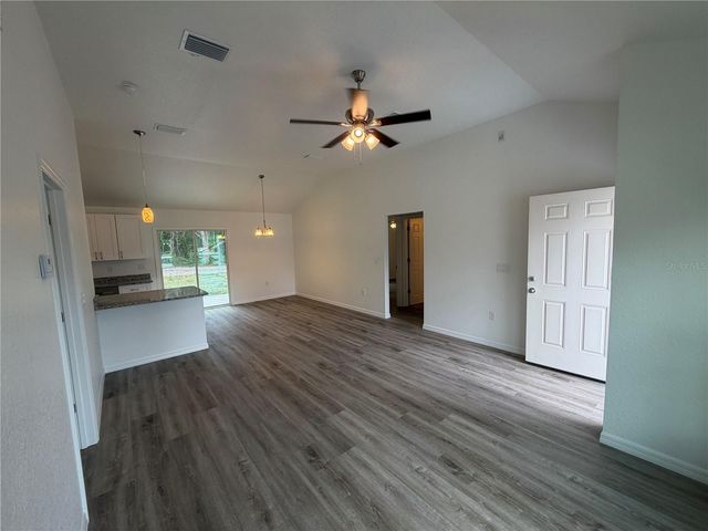 16683 SE 63 LANE, Ocklawaha, FL 32179
