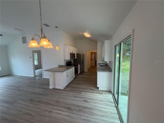16683 SE 63 LANE, Ocklawaha, FL 32179