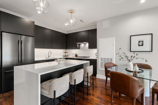 99 Sumner 421, Boston, MA 02128