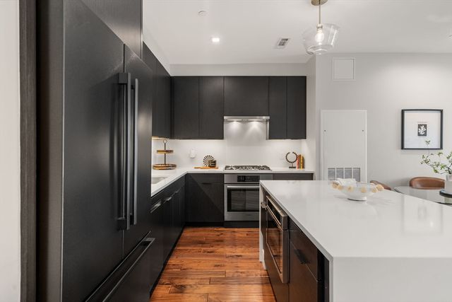 99 Sumner 421, Boston, MA 02128