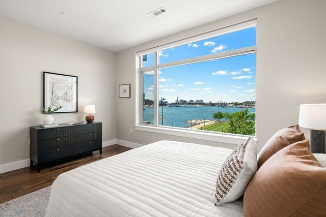99 Sumner 421, Boston, MA 02128