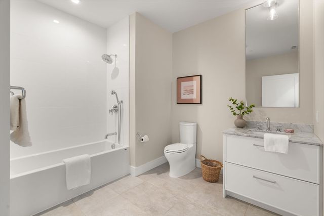 99 Sumner 421, Boston, MA 02128