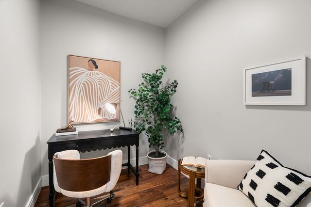 99 Sumner 421, Boston, MA 02128