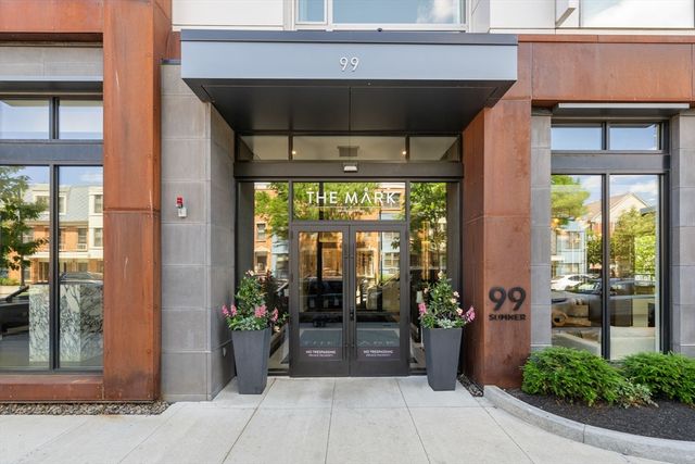 99 Sumner 421, Boston, MA 02128
