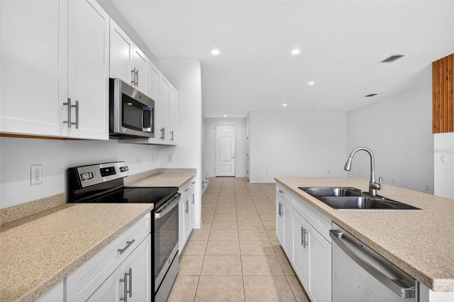 8667 CANYON CREEK TRAIL, Parrish, FL 34219