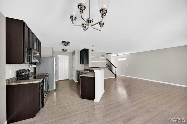 529 Parkgate Drive, Lake St Louis, MO 63367