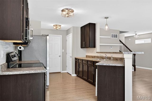 529 Parkgate Drive, Lake St Louis, MO 63367