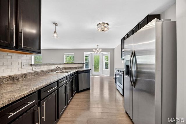 529 Parkgate Drive, Lake St Louis, MO 63367