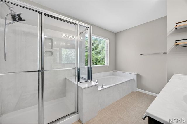 529 Parkgate Drive, Lake St Louis, MO 63367