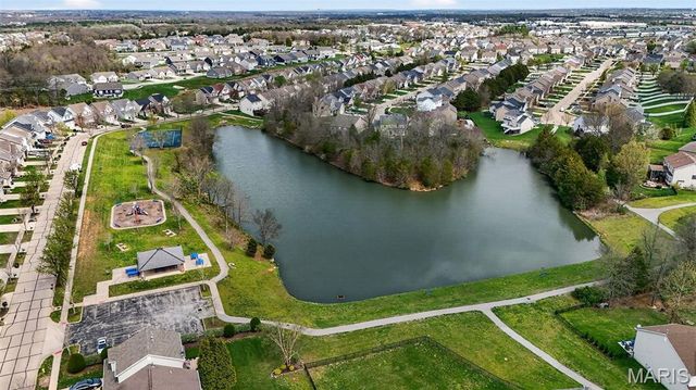 529 Parkgate Drive, Lake St Louis, MO 63367