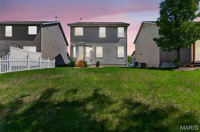 529 Parkgate Drive, Lake St Louis, MO 63367