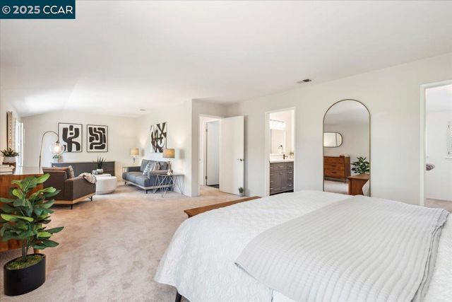 739 Devils Drop Ct, Richmond, CA 94803