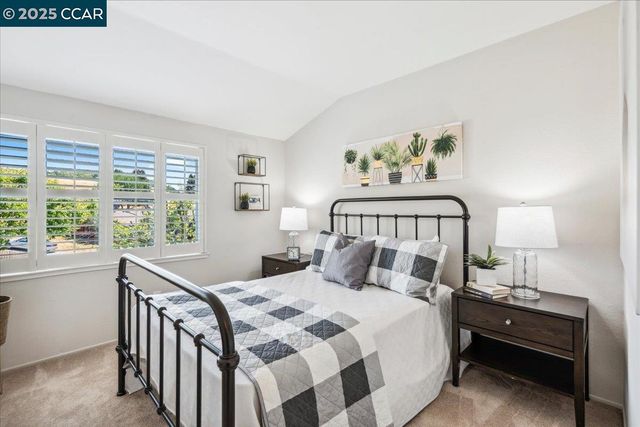 739 Devils Drop Ct, Richmond, CA 94803