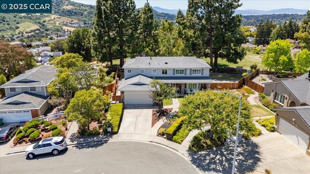 739 Devils Drop Ct, Richmond, CA 94803