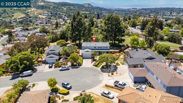 739 Devils Drop Ct, Richmond, CA 94803