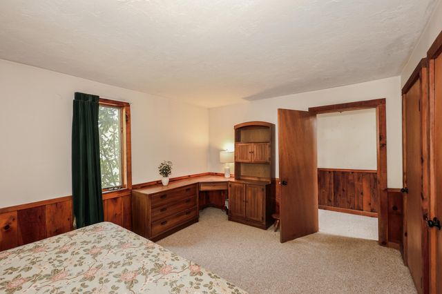 91 Sebbins Pond Drive, Bedford, NH 03110