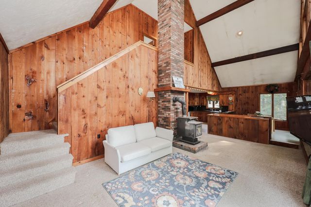 91 Sebbins Pond Drive, Bedford, NH 03110