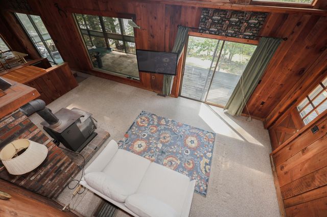91 Sebbins Pond Drive, Bedford, NH 03110
