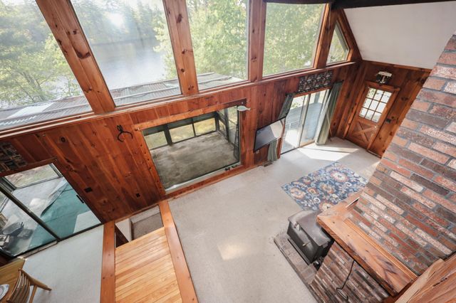91 Sebbins Pond Drive, Bedford, NH 03110