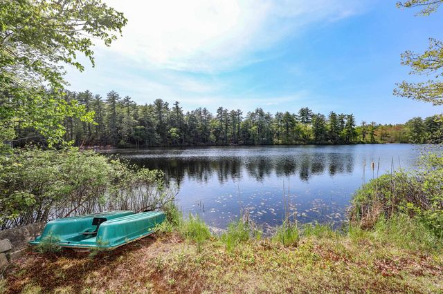 91 Sebbins Pond Drive, Bedford, NH 03110