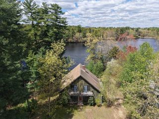 91 Sebbins Pond Drive, Bedford, NH 03110