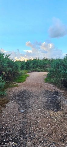 000 Jean Lafitte Drive, Freeport, TX 77541