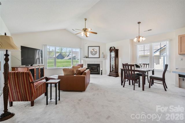 47 Barn Owl Way, Hendersonville, NC 28792