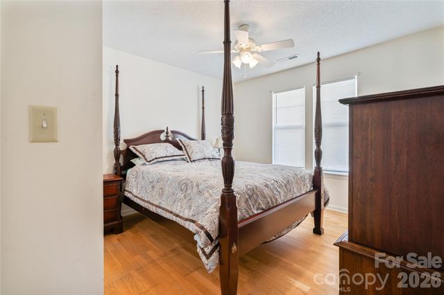 47 Barn Owl Way, Hendersonville, NC 28792
