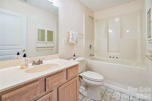 47 Barn Owl Way, Hendersonville, NC 28792