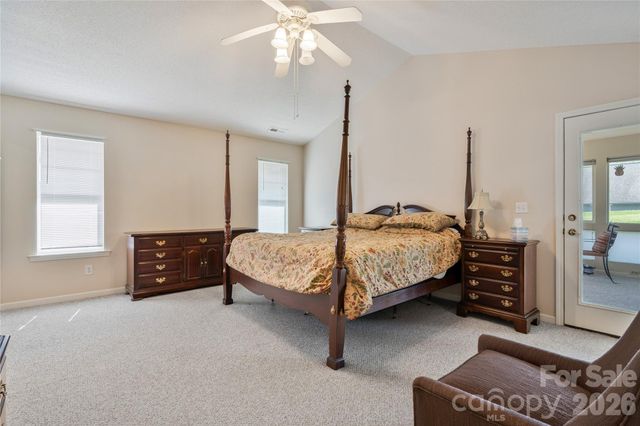 47 Barn Owl Way, Hendersonville, NC 28792