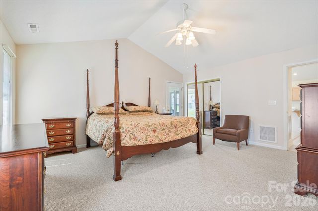 47 Barn Owl Way, Hendersonville, NC 28792