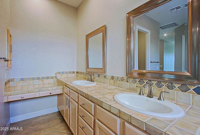 9311 E CAVALRY Drive, Scottsdale, AZ 85262