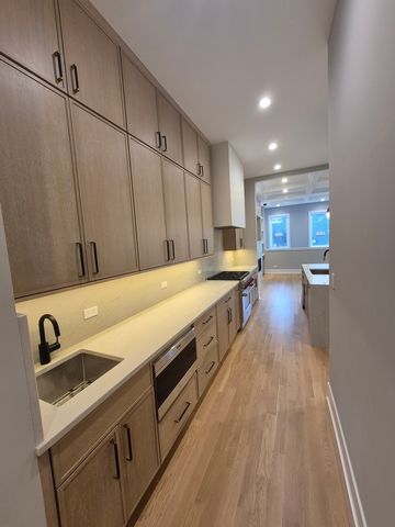 3508 W Belden Avenue, Chicago, IL 60647