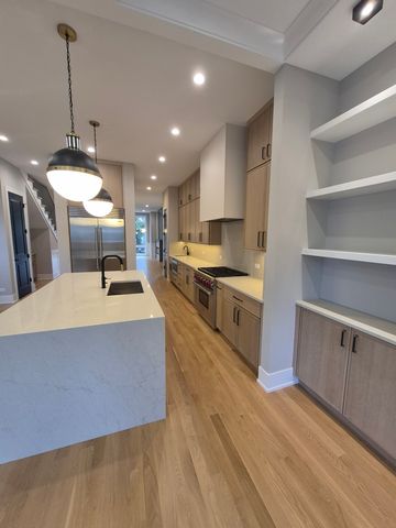 3508 W Belden Avenue, Chicago, IL 60647