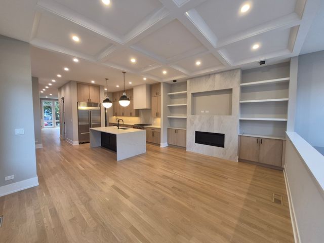 3508 W Belden Avenue, Chicago, IL 60647