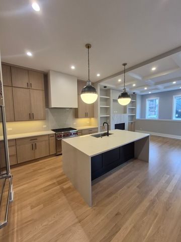 3508 W Belden Avenue, Chicago, IL 60647
