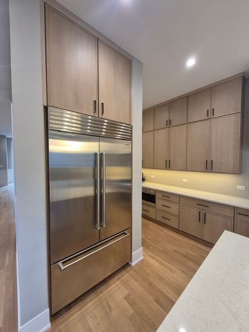 3508 W Belden Avenue, Chicago, IL 60647
