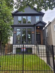 3508 W Belden Avenue, Chicago, IL 60647
