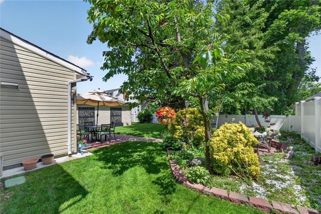 84 Wilson Boulevard, New Hyde Park, NY 11040