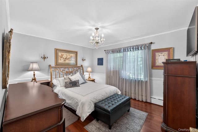 84 Wilson Boulevard, New Hyde Park, NY 11040