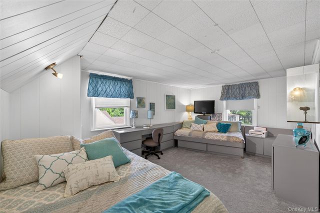 84 Wilson Boulevard, New Hyde Park, NY 11040