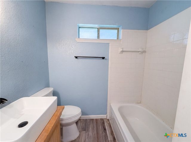 410 Cole Avenue, Temple, TX 76501